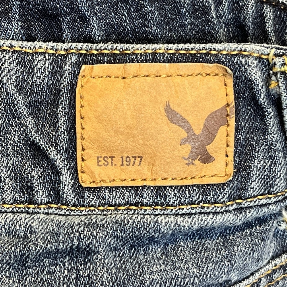 American Eagle Blue Denim Mini Skirt Size 4 Destressed Raw Hem Y2K Style EUC - Picture 6 of 8
